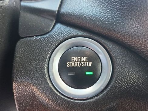 Used 2020 Chevrolet Equinox LT AWD/4WD image 22