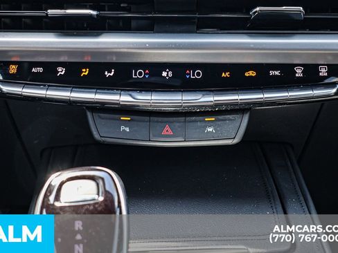 Used 2025 Cadillac XT4 Premium Luxury FWD image 40