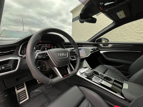 Used 2025 Audi RS 6 performance image 10