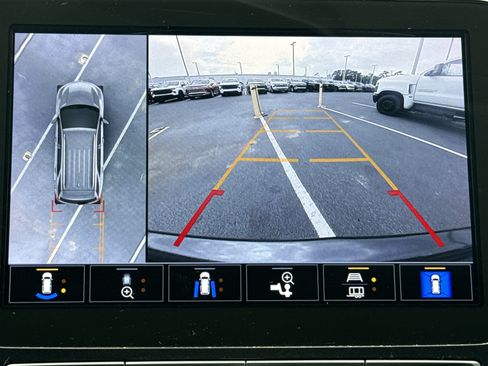 Used 2022 Chevrolet Equinox Premier FWD image 25