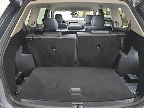 Used 2024 Volkswagen Atlas SE image 11