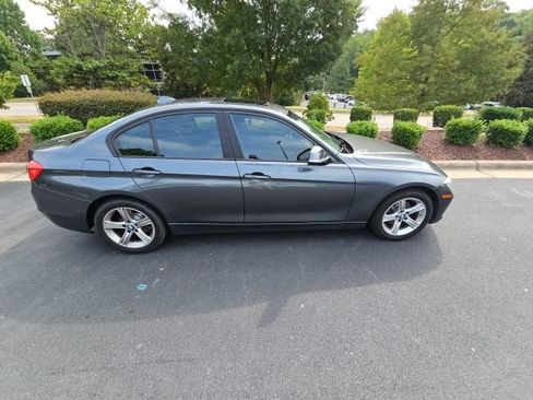Used 2015 BMW 328i xDrive Sedan AWD/4WD image 9