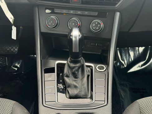 Used 2020 Volkswagen Jetta S FWD image 35