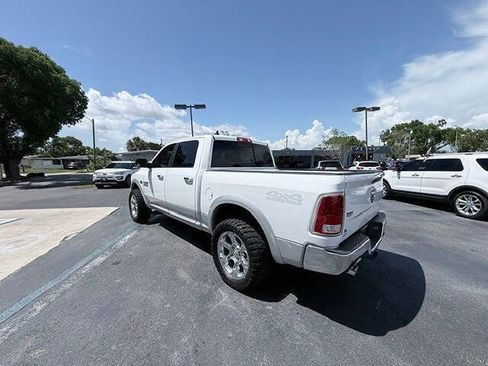 Used 2015 RAM 1500 Laramie w/ Convenience Group AWD/4WD image 4