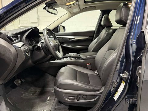 Used 2019 INFINITI QX50 Luxe w/ Navigation Package image 9