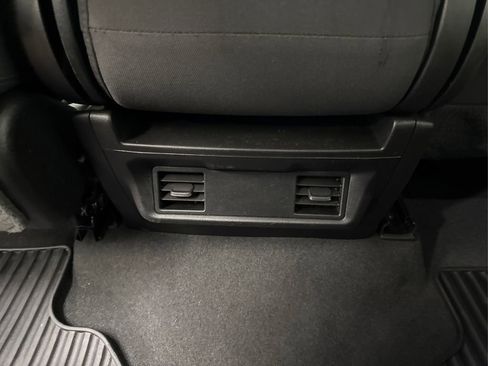 Used 2023 Chevrolet Silverado 2500 LT image 30