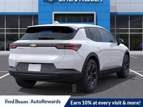 New 2026 Chevrolet Equinox EV LT image 4