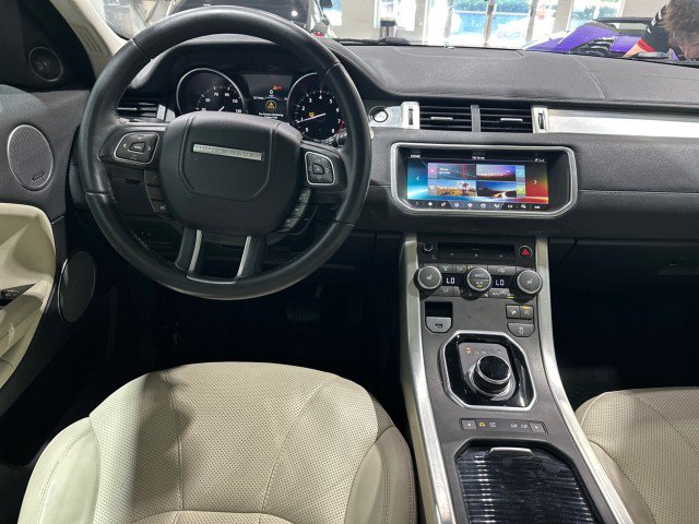 Used 2017 Land Rover Range Rover Evoque HSE AWD/4WD image 37