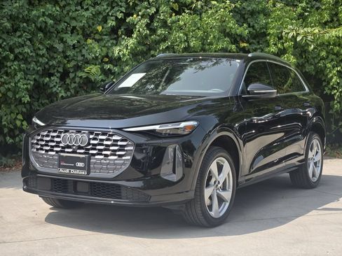 Certified 2025 Audi Q5 Premium Plus w/ Premium Plus AWD/4WD image 6