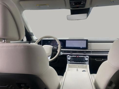 Used 2025 Hyundai Santa Fe Calligraphy image 30