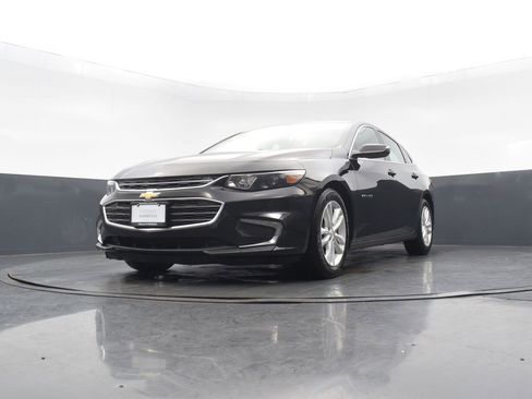 Used 2017 Chevrolet Malibu LT image 44