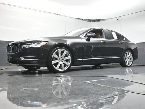 Used 2017 Volvo S90 T6 Inscription w/ Vision Package AWD/4WD image 35