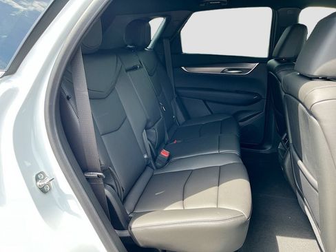 New 2026 Cadillac XT5 Luxury w/ LPO, Floor Liner Package AWD/4WD image 33