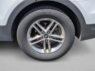 Used 2018 Hyundai Santa Fe Sport FWD video 3