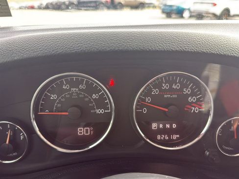 Used 2018 Jeep Wrangler Unlimited Rubicon AWD/4WD image 11