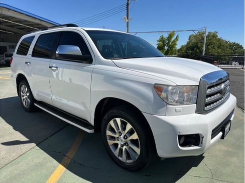 Used 2008 Toyota Sequoia Limited AWD/4WD image 4