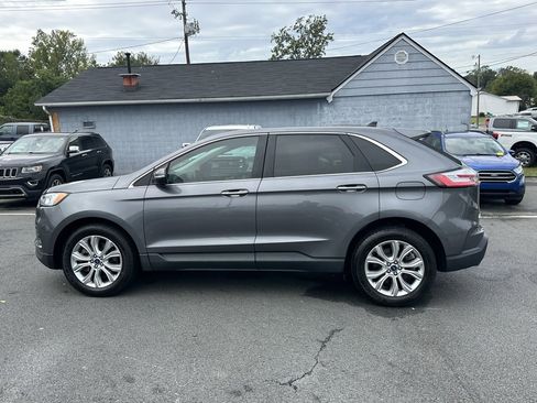 Used 2022 Ford Edge Titanium image 3