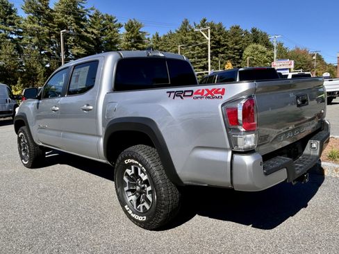 Used 2021 Toyota Tacoma TRD Off-Road image 8