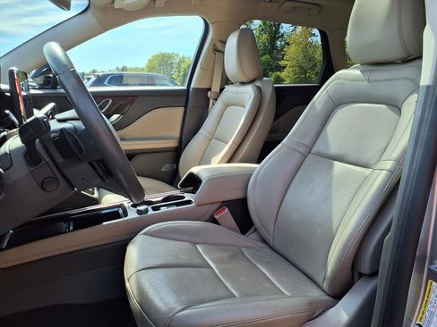 Certified 2022 Lincoln Corsair Reserve w/ Equipment Group 201A image 11