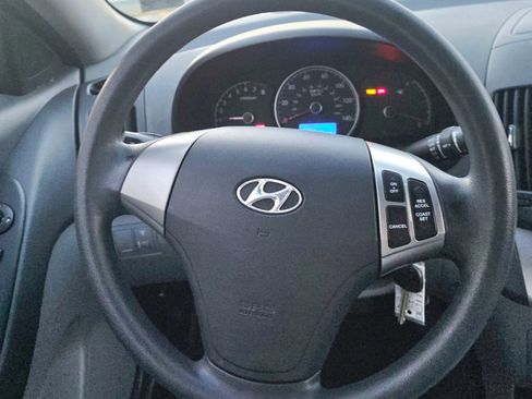 Used 2010 Hyundai Elantra GLS FWD image 19