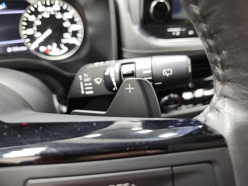 Used 2023 Nissan Rogue SL w/ SL Premium Package image 12