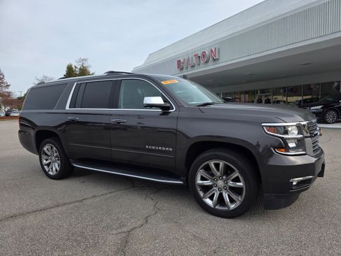 Used 2018 Chevrolet Suburban Premier image 2