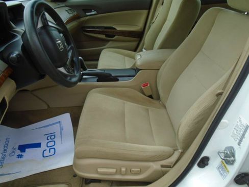 Used 2009 Honda Accord EX image 11