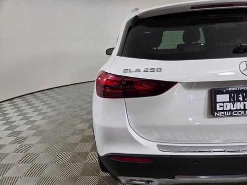 Certified 2025 Mercedes-Benz GLA 250 4MATIC image 8