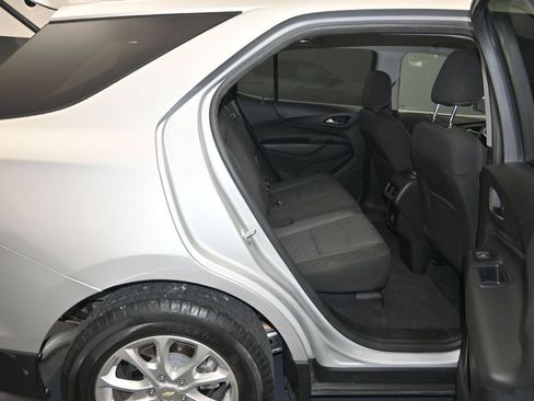 Used 2021 Chevrolet Equinox LT FWD image 24