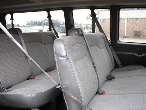 Used 2016 Chevrolet Express 3500 LT w/ LT Preferred Equipment Group image 14