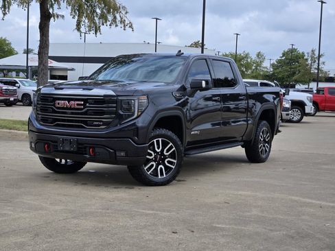 Used 2023 GMC Sierra 1500 AT4 w/ AT4 Premium Package AWD/4WD image 1