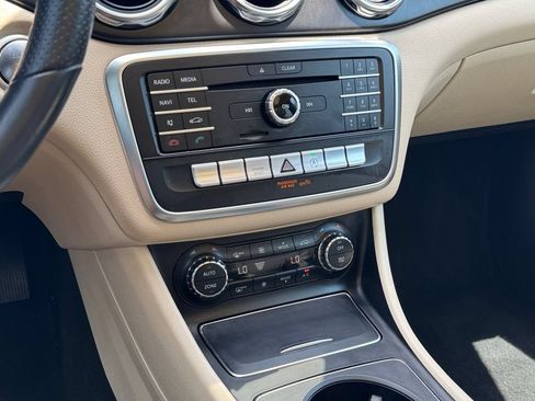 Used 2020 Mercedes-Benz GLA 250 image 14