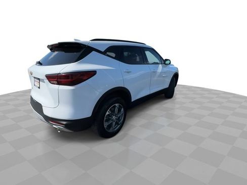 Certified 2024 Chevrolet Blazer LT w/ Convenience Package FWD image 8