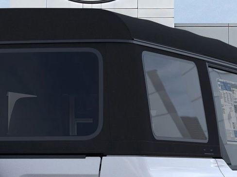 New 2025 Ford Bronco 4-Door AWD/4WD image 25