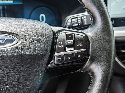 Used 2024 Ford Escape Platinum AWD/4WD image 10