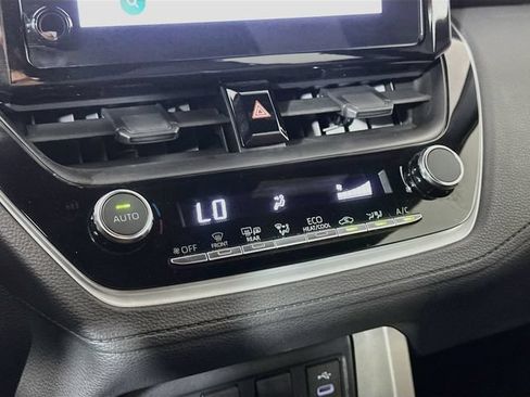 Used 2024 Toyota Corolla Cross AWD Hybrid image 24