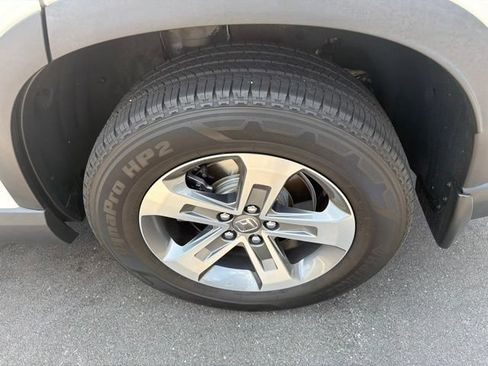 Used 2023 Honda Pilot EX-L image 28