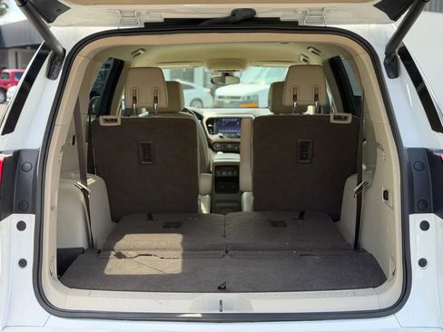 Used 2019 GMC Acadia Denali image 18