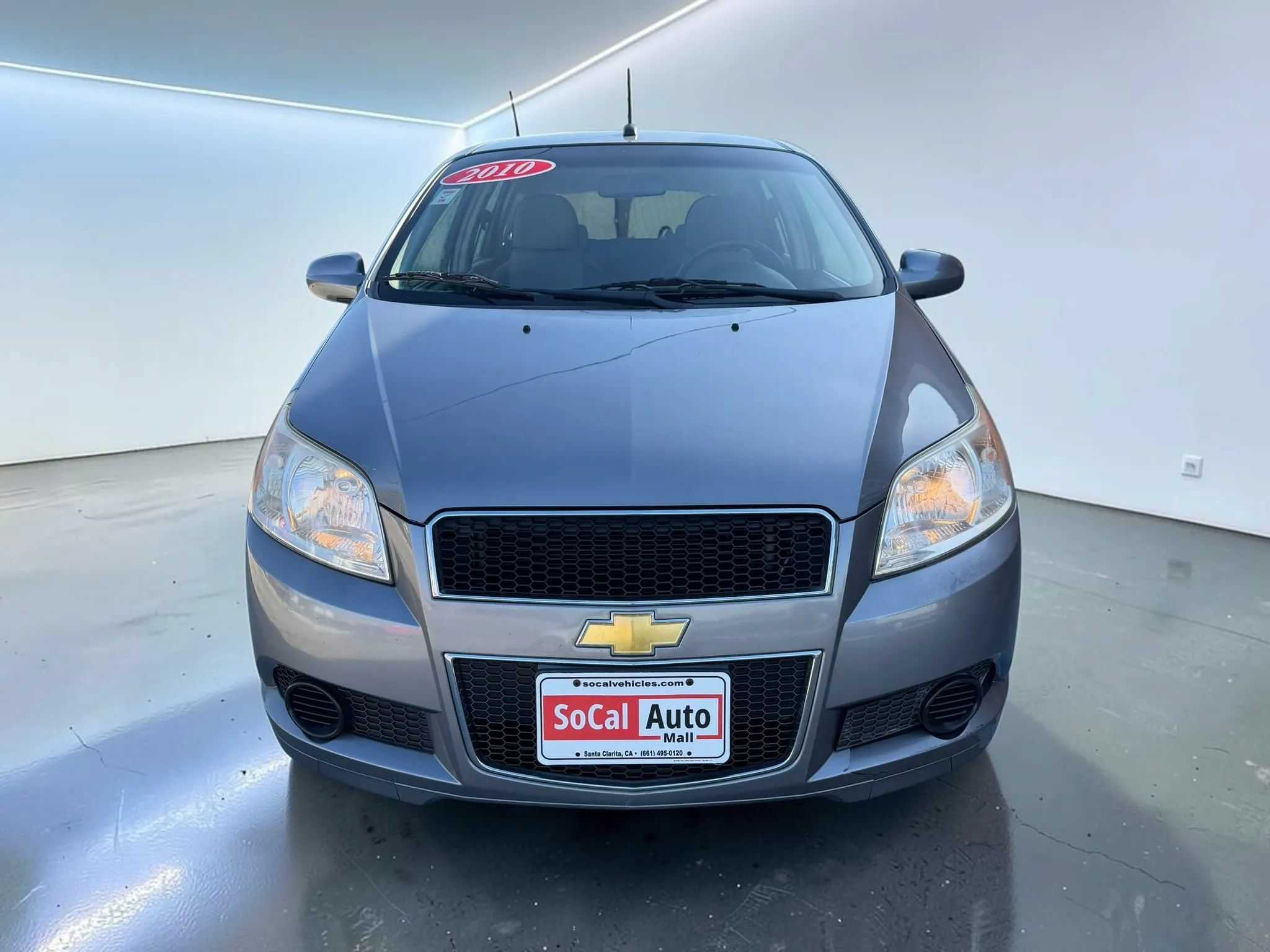 Used 2010 Chevrolet Aveo5 LT FWD image 8