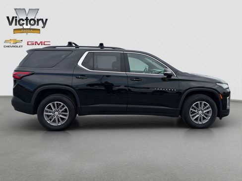 Used 2023 Chevrolet Traverse LT FWD image 7