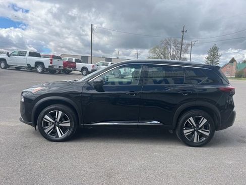 Used 2023 Nissan Rogue SL w/ SL Premium Package image 11