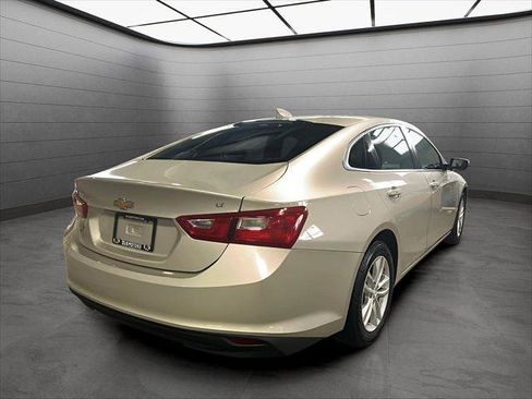 Used 2016 Chevrolet Malibu LT image 5