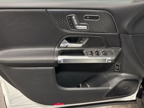 New 2026 Mercedes-Benz GLB 250 4MATIC image 11