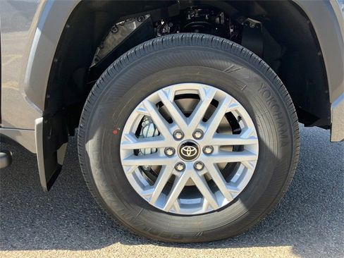 New 2026 Toyota Tundra SR5 image 9