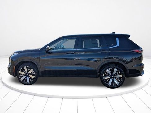 New 2026 Mitsubishi Outlander SE FWD image 6