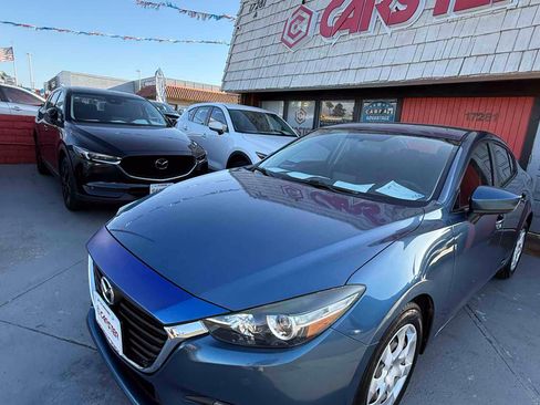 Used 2017 MAZDA MAZDA3 Sport FWD image 11