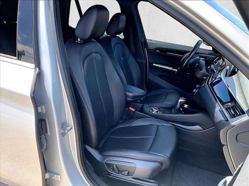 Used 2018 BMW X1 sDrive28i w/ Convenience Package FWD image 9
