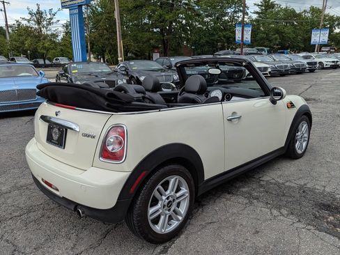 Used 2011 MINI Cooper Convertible FWD image 36