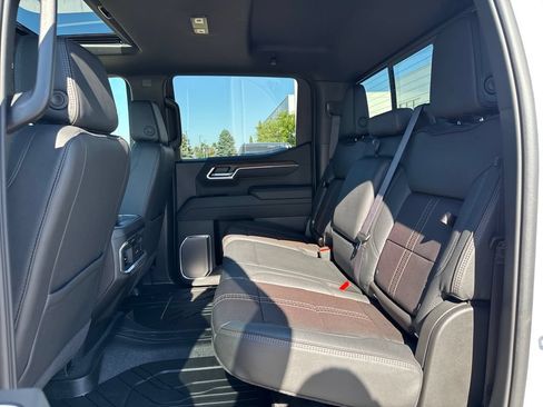 Used 2026 Chevrolet Silverado 1500 High Country AWD/4WD image 41