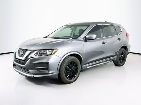 Used 2018 Nissan Rogue S FWD image 3